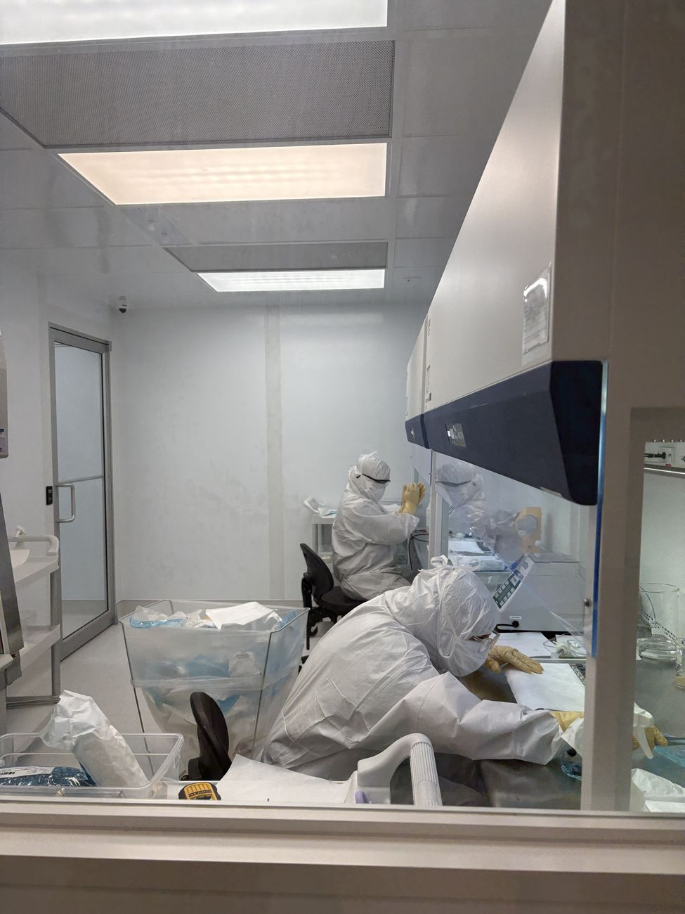 Aseptic compounding at biological safety cabinets